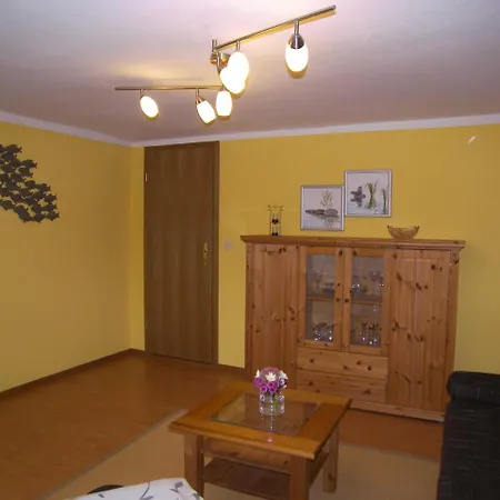 Ferienwohnung Astrid شقة Koserow